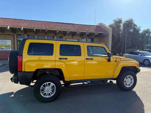Used 2007 HUMMER H3 image 11