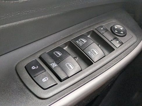 Used 2022 Jeep Cherokee Latitude Lux w/ Mopar Interior Package image 20