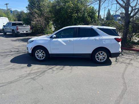 Used 2022 Chevrolet Equinox LT image 9