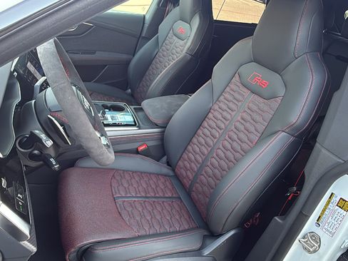 New 2026 Audi RS Q8 performance image 13