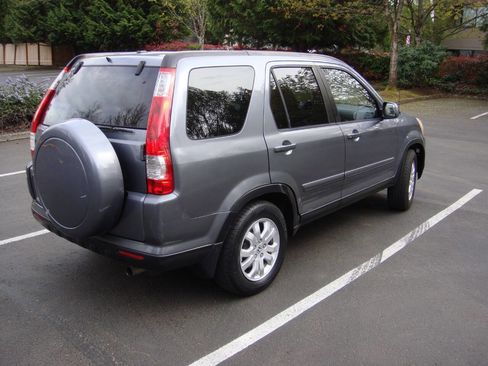 Used 2005 Honda CR-V SE image 6