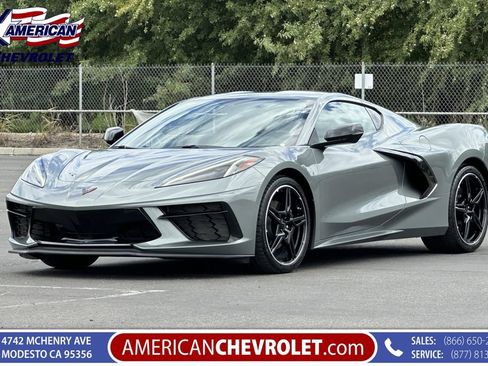 Used 2022 Chevrolet Corvette Stingray Coupe w/ 1LT RWD image 8