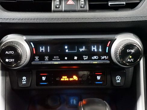 Used 2024 Toyota RAV4 Limited FWD image 20