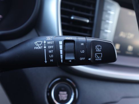 Used 2020 Kia Sorento EX image 19