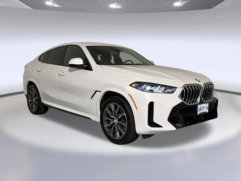 Used 2025 BMW X6 xDrive40i w/ Climate Comfort Package AWD/4WD image 7