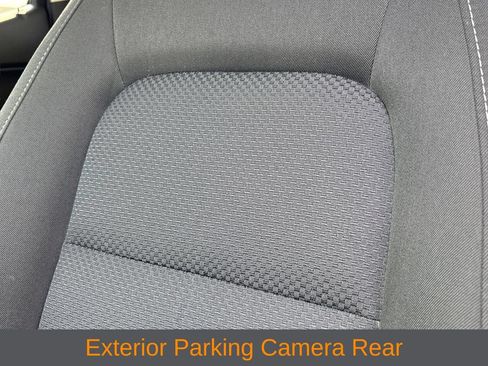 Used 2022 Chevrolet Colorado LT w/ LT Convenience Package RWD image 6