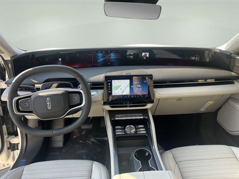 New 2026 Lincoln Nautilus Reserve image 11