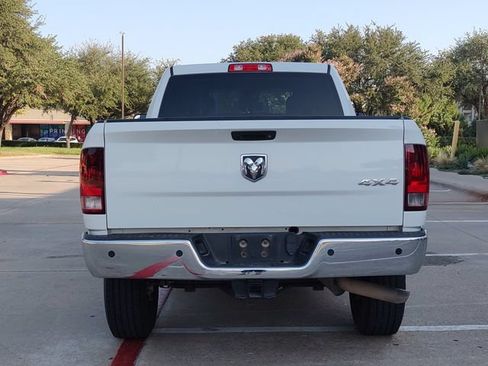 Used 2017 RAM 2500 Tradesman w/ Chrome Appearance Group AWD/4WD image 4