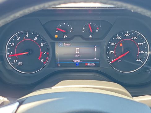 Used 2019 Chevrolet Camaro LT RWD image 22