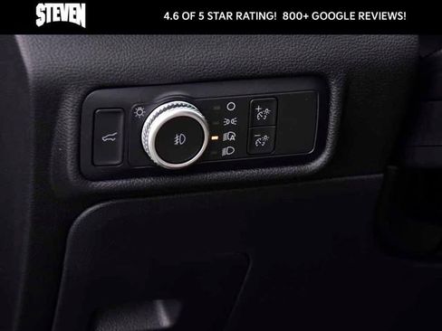 Used 2022 Ford Explorer XLT w/ Equipment Group 202A image 29