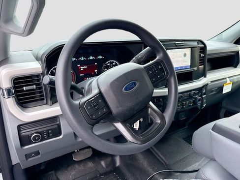 New 2026 Ford F550 4x4 Supercab Super Duty image 7