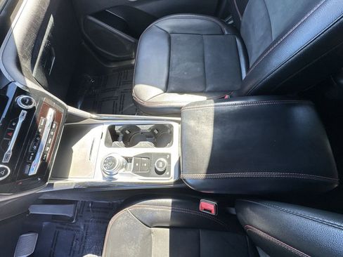 Used 2022 Ford Explorer ST-Line w/ Class IV Trailer Tow Package image 22