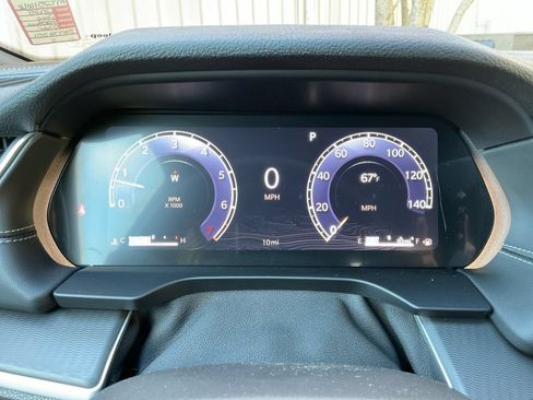 Used 2025 Jeep Grand Cherokee Laredo RWD image 19