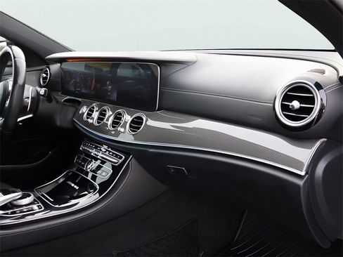 Used 2019 Mercedes-Benz E 63 AMG S image 12