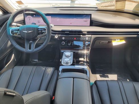 New 2025 Genesis G80 2.5T image 6