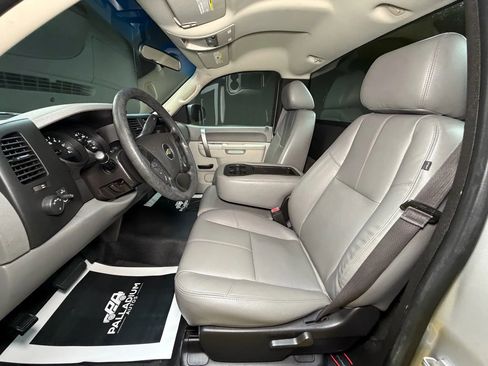 Used 2013 Chevrolet Silverado 1500 W/T RWD image 25