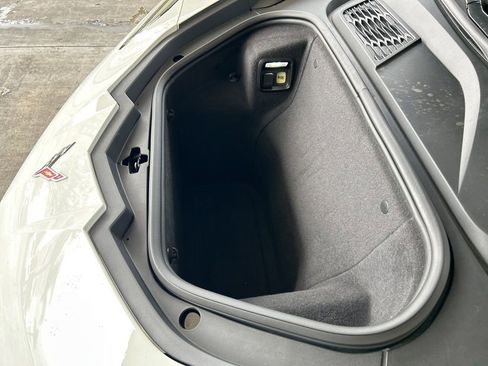 Used 2021 Chevrolet Corvette Stingray Preferred Cpe w/ Chrome Exterior Badge Package image 12