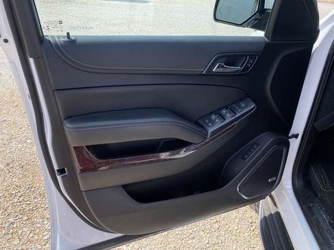 Used 2019 GMC Yukon SLT AWD/4WD image 16