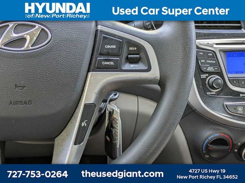 Used 2013 Hyundai Accent GLS w/ Premium Pkg FWD image 25