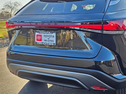 Used 2026 Lexus RX 450h Luxury w/ Convenience Package image 22