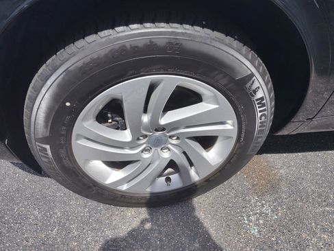 Used 2023 Land Rover Discovery Sport S R-Dynamic image 6