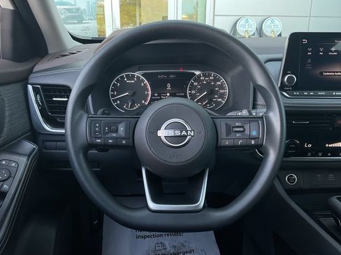 Used 2022 Nissan Rogue SV FWD image 38