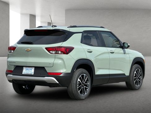 New 2026 Chevrolet TrailBlazer LT FWD image 4