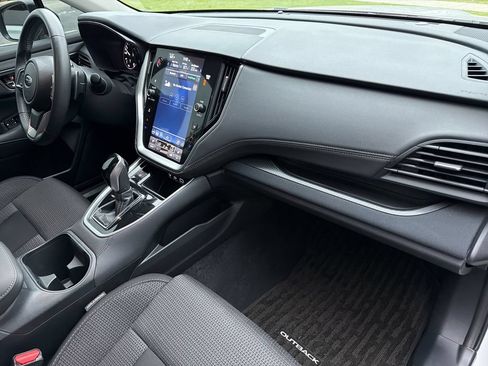 Certified 2025 Subaru Outback Premium AWD/4WD image 14