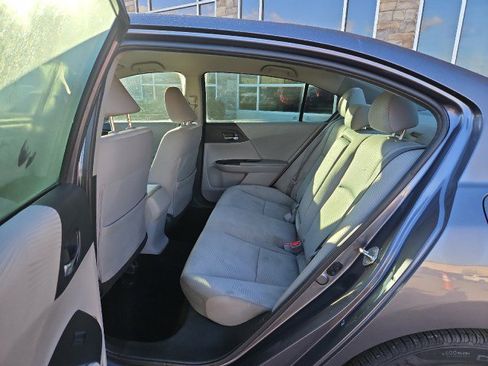 Used 2017 Honda Accord LX image 18