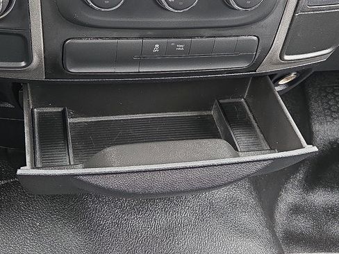 Used 2015 RAM 1500 Tradesman image 21