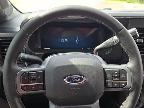 Used 2025 Ford F250 Lariat w/ Black Appearance Package AWD/4WD image 31