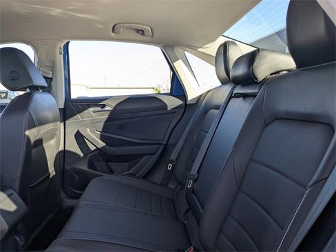 Used 2024 Volkswagen Jetta SE image 12