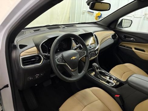 Used 2023 Chevrolet Equinox Premier FWD image 30