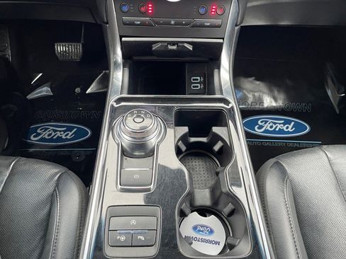 Certified 2019 Ford Edge Titanium w/ Equipment Group 301A image 20