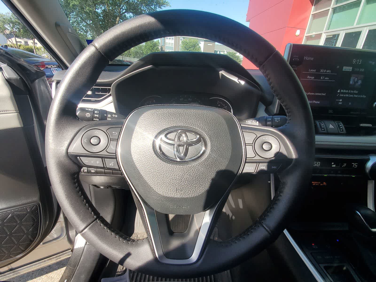 Used 2022 Toyota RAV4 Limited FWD image 14