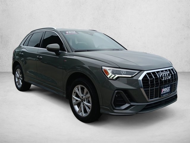 Used 2024 Audi Q3 2.0T Premium Plus w/ Premium Plus Package AWD/4WD image 3