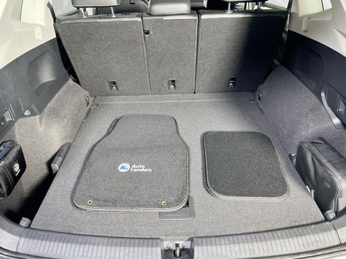 Used 2022 Volkswagen Tiguan SE AWD/4WD image 25