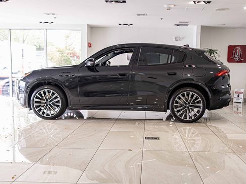 New 2025 Maserati Grecale Modena image 6