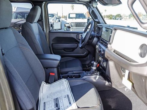 New 2026 Jeep Gladiator Sport image 18