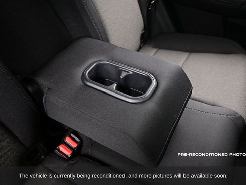 Used 2025 Honda CR-V EX image 30