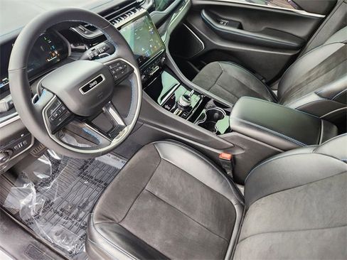 Used 2022 Jeep Grand Cherokee Trailhawk w/ Luxury Tech Group III image 7