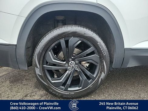 Certified 2023 Volkswagen Atlas SE w/ Black Wheel Package image 19