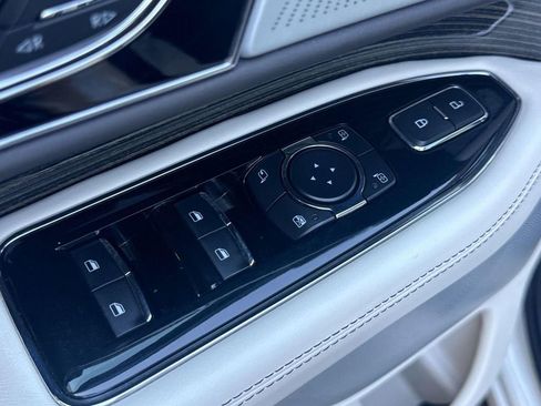 Certified 2023 Lincoln Navigator Black Label AWD/4WD image 16