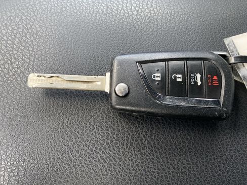 Used 2024 Toyota Camry SE FWD image 33