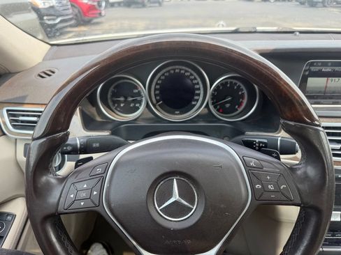 Used 2014 Mercedes-Benz E 350 4MATIC Sedan image 20