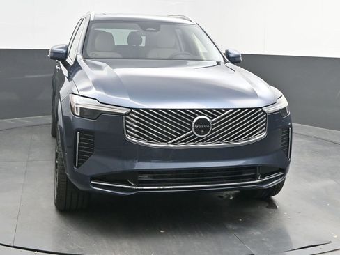 New 2026 Volvo XC90 B5 Plus image 2