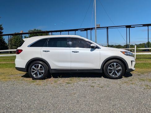 Used 2019 Kia Sorento EX FWD image 4