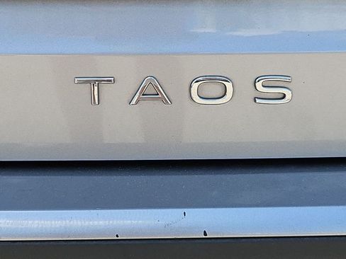 Used 2023 Volkswagen Taos S FWD image 12
