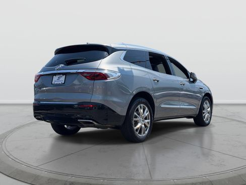 Used 2023 Buick Enclave Essence w/ Experience Buick Package AWD/4WD image 6