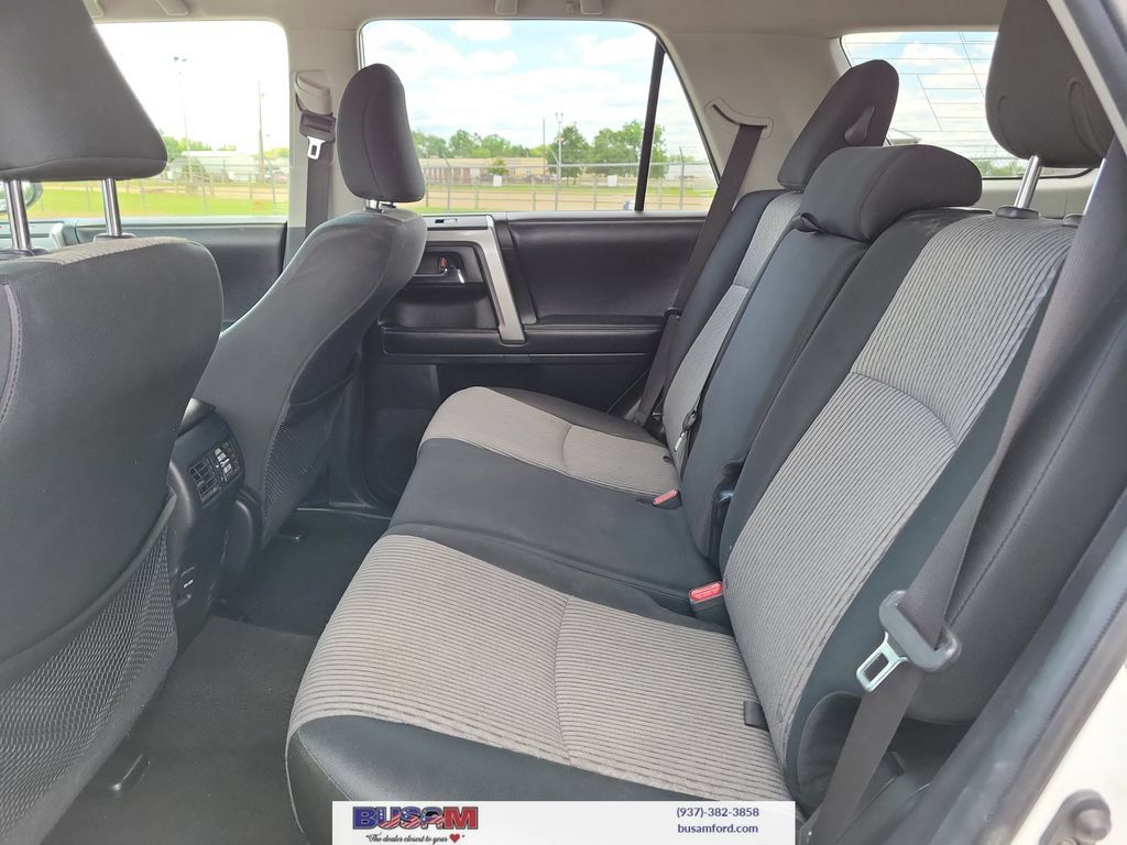 Used 2019 Toyota 4Runner SR5 AWD/4WD image 10